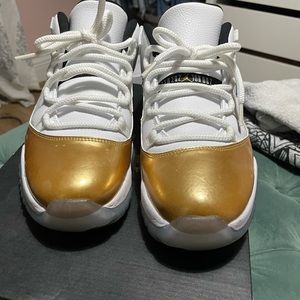 Jordan 11 low Olympic